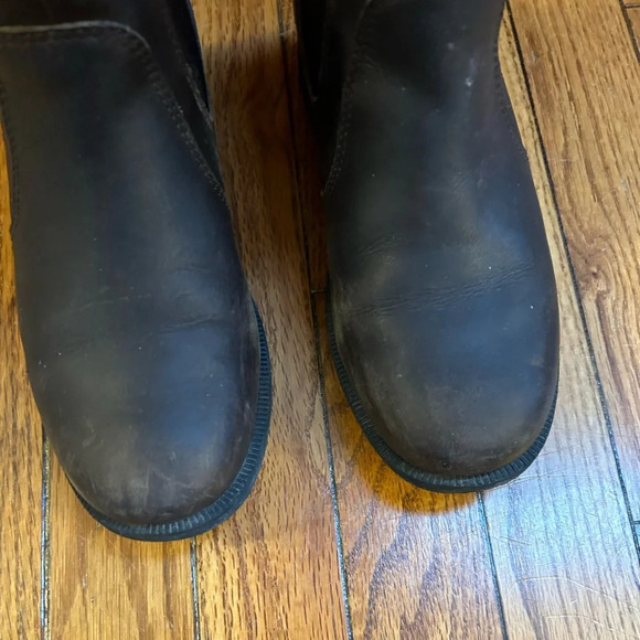 UGG Women's Bonham Waterproof Leather Chelsea Boots, Size 6 - Picture 6 of 9